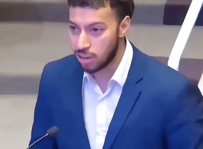 米兰体育:归化球员洛国富“激情四射”，球迷：除了激情，还有啥？的简单介绍