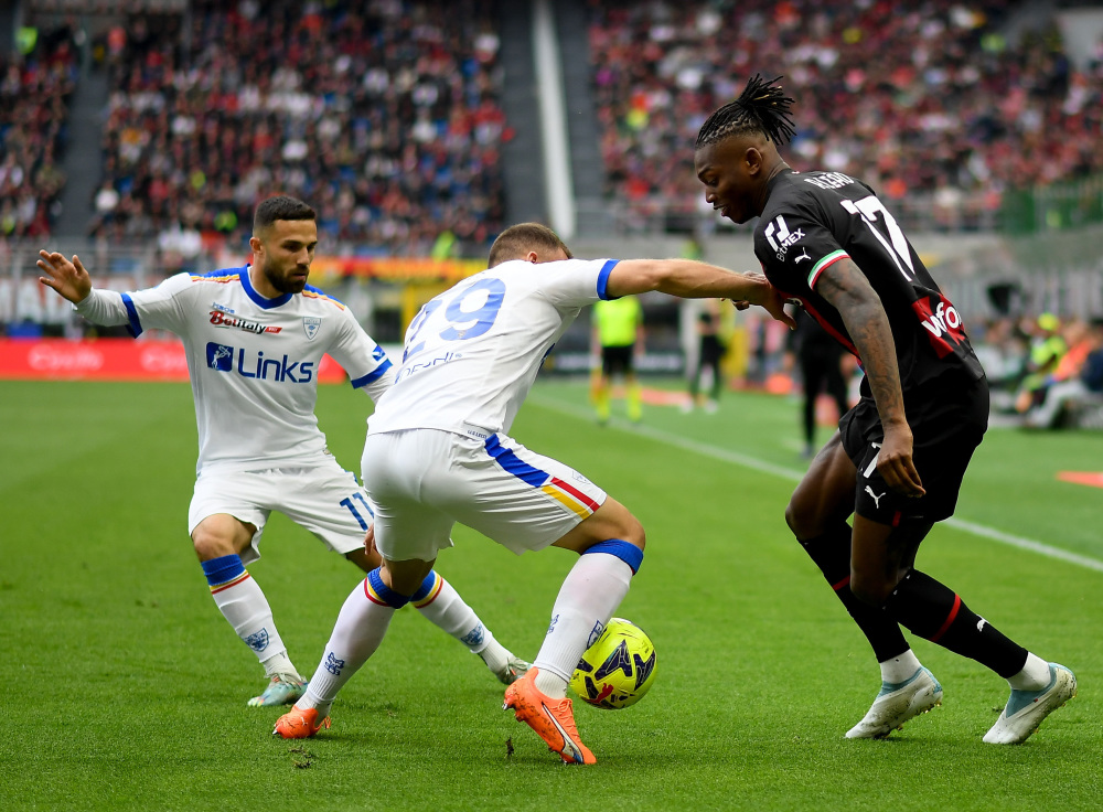 米兰体育:意甲的历史传承:影响深远的球队与球员的简单介绍 米兰体育:意甲的历史传承:影响深远的球队与球员的简单介绍