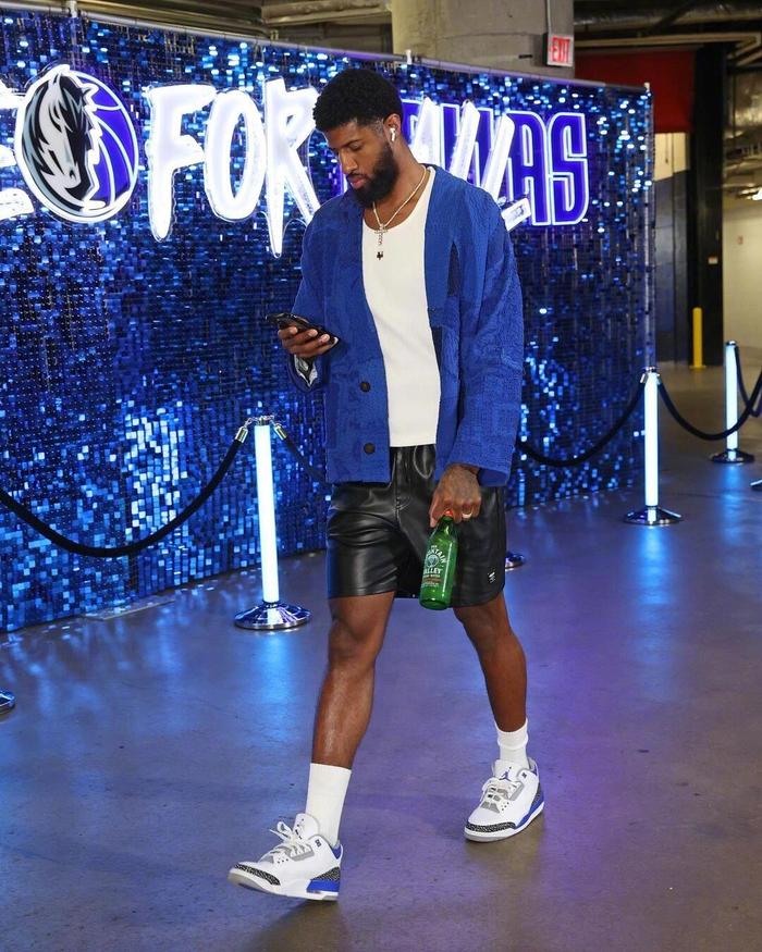 米兰体育:NBA球星的时尚穿搭：如何引领潮流，展现个性？的简单介绍