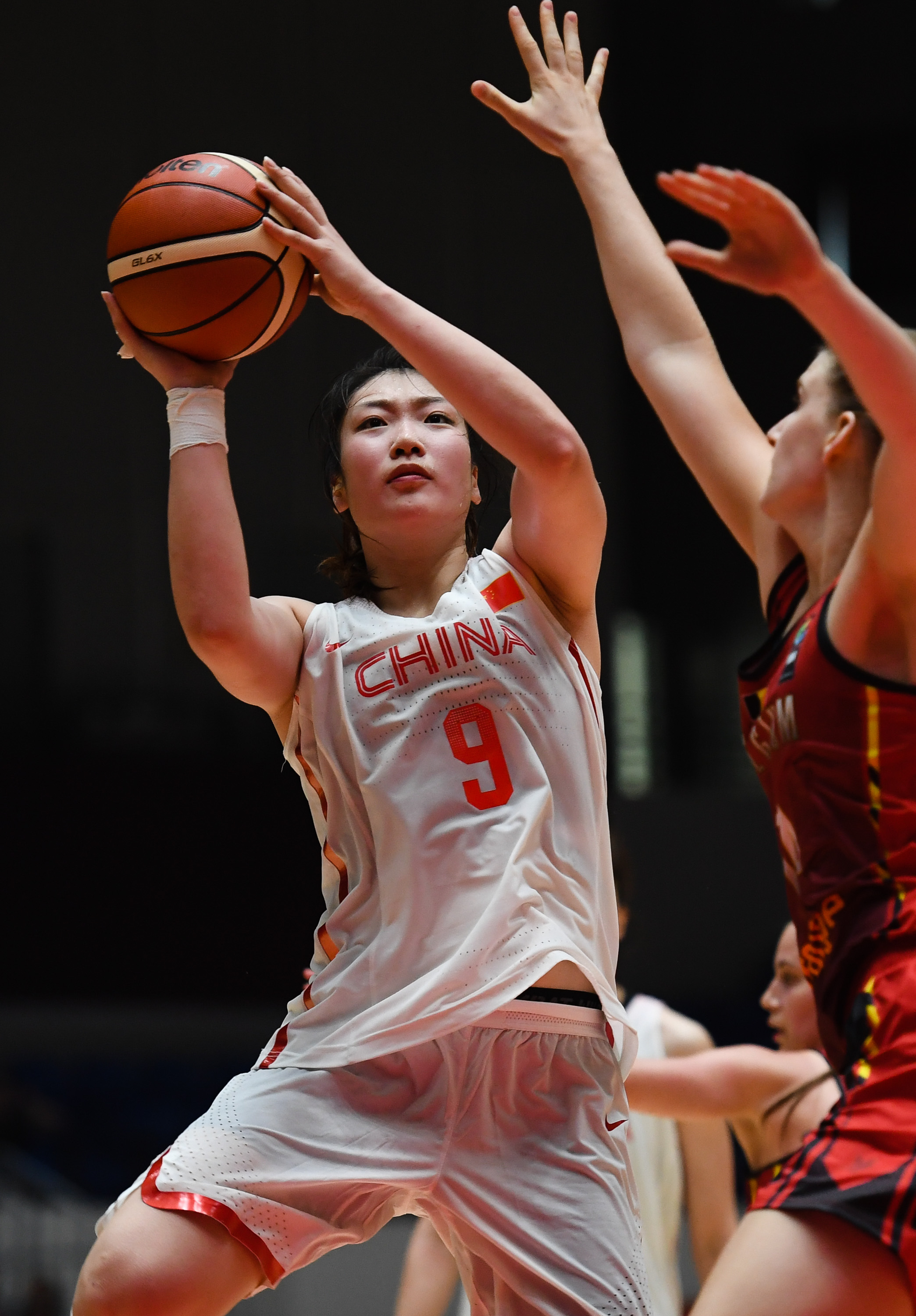 米兰体育：中国女篮：海外训练的收获与挑战的简单介绍