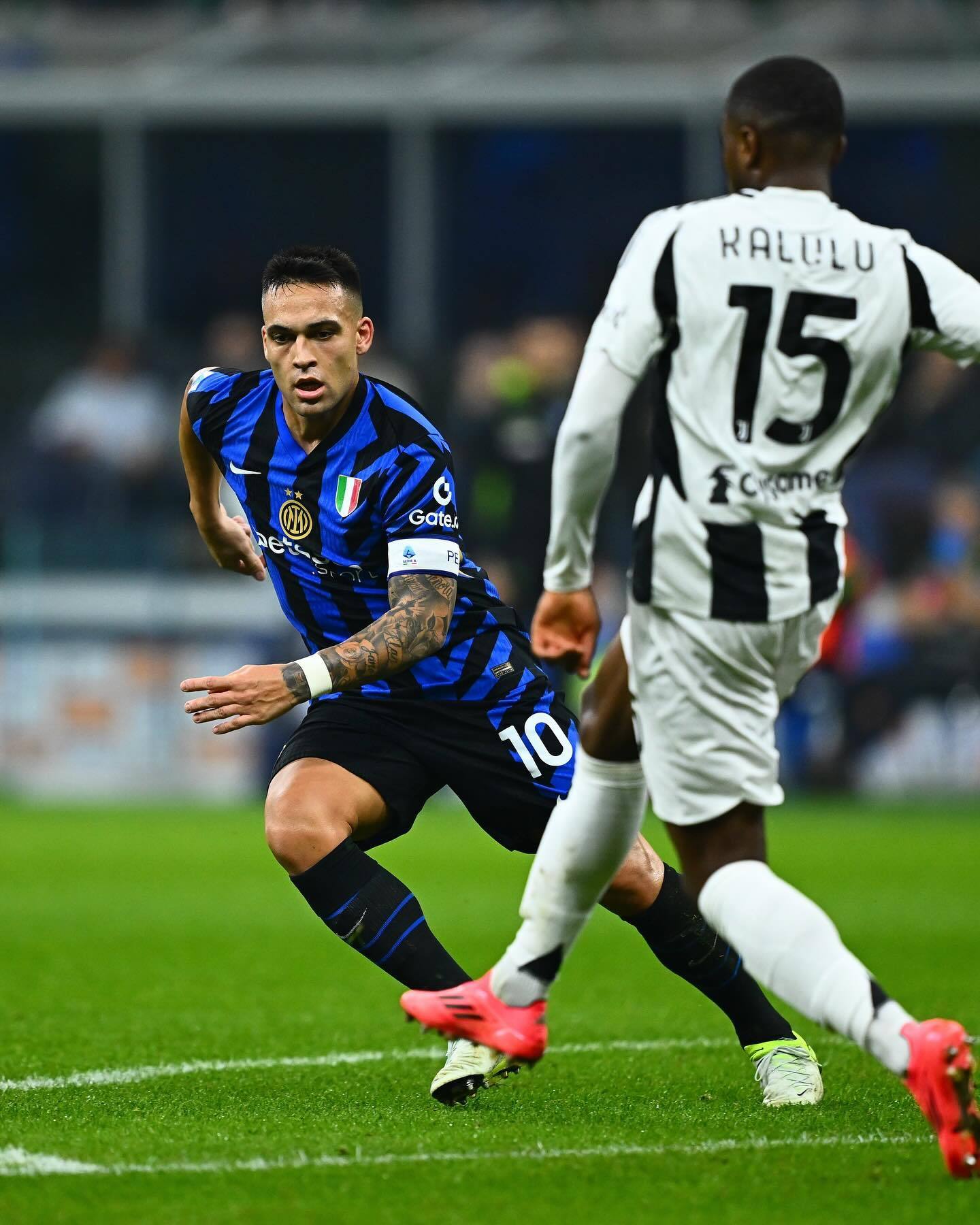 包含米兰体育:归化球员洛国富“激情四射”？球迷：除了激情，还有啥？的词条