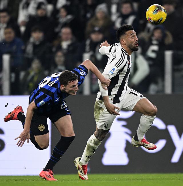 米兰体育:意甲的比赛风格：长传与控球的结合