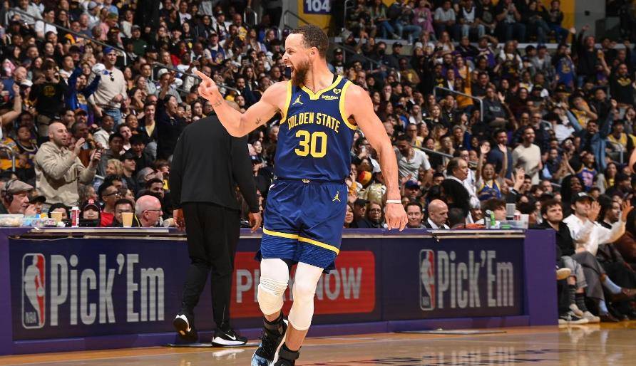 拉塞尔:勇士的控卫新星的简单介绍 拉塞尔:勇士的控卫新星的简单介绍