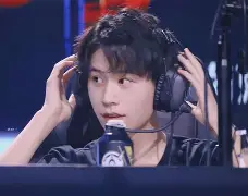 包含"米兰体育:职业直播：电竞选手如何转换角色"的词条