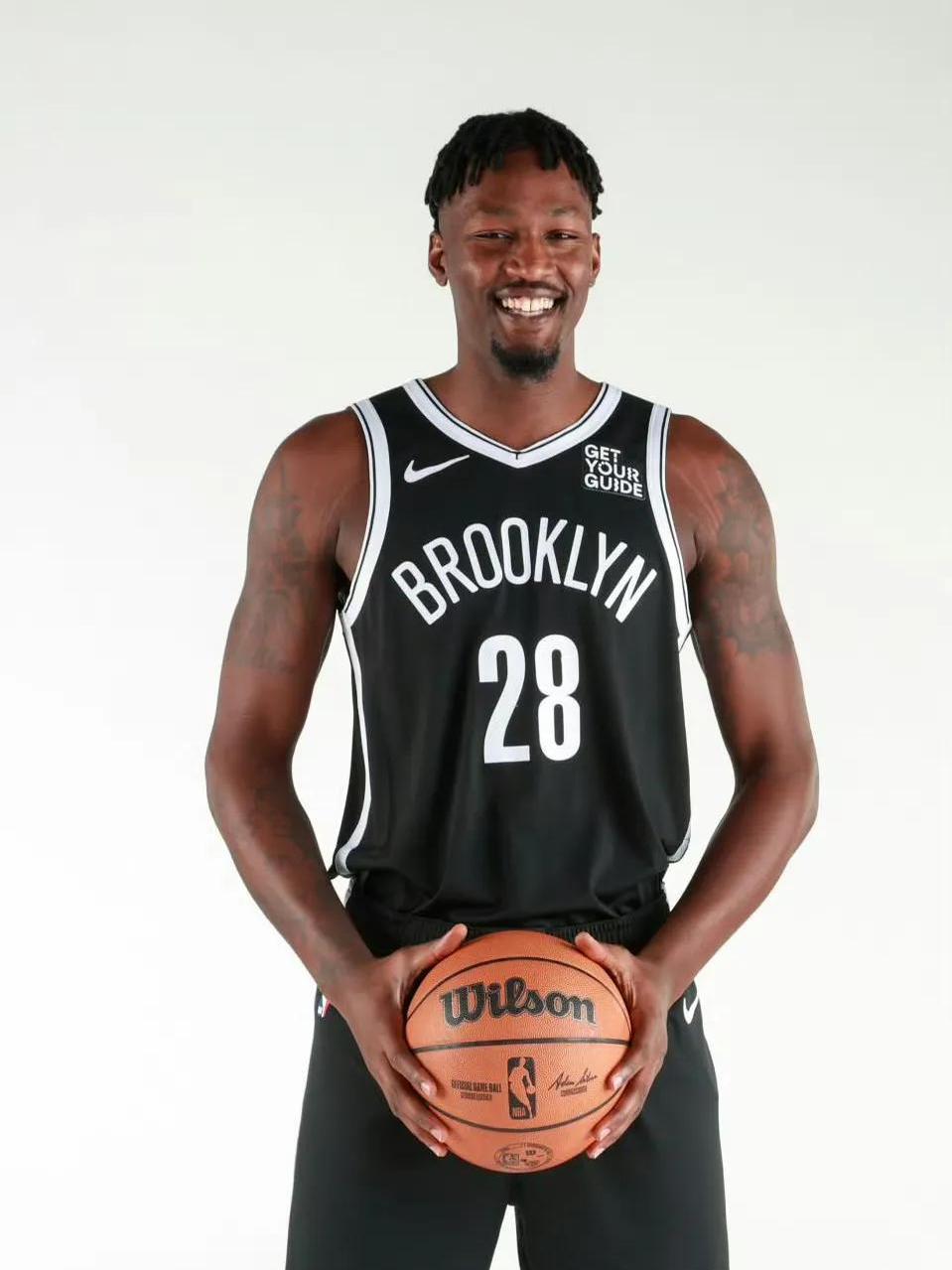 关于米兰体育:湖人队管理层变动：佩林卡去留成疑的信息