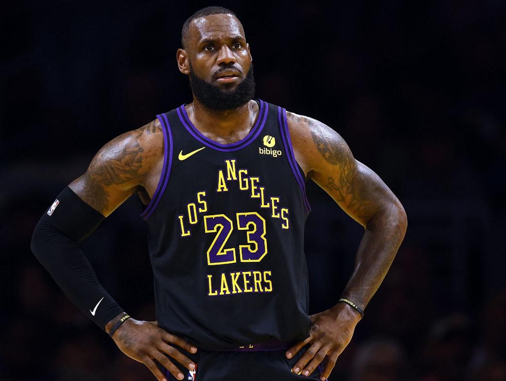 安东尼·戴维斯:湖人内线的守护者的简单介绍 安东尼·戴维斯:湖人内线的守护者的简单介绍