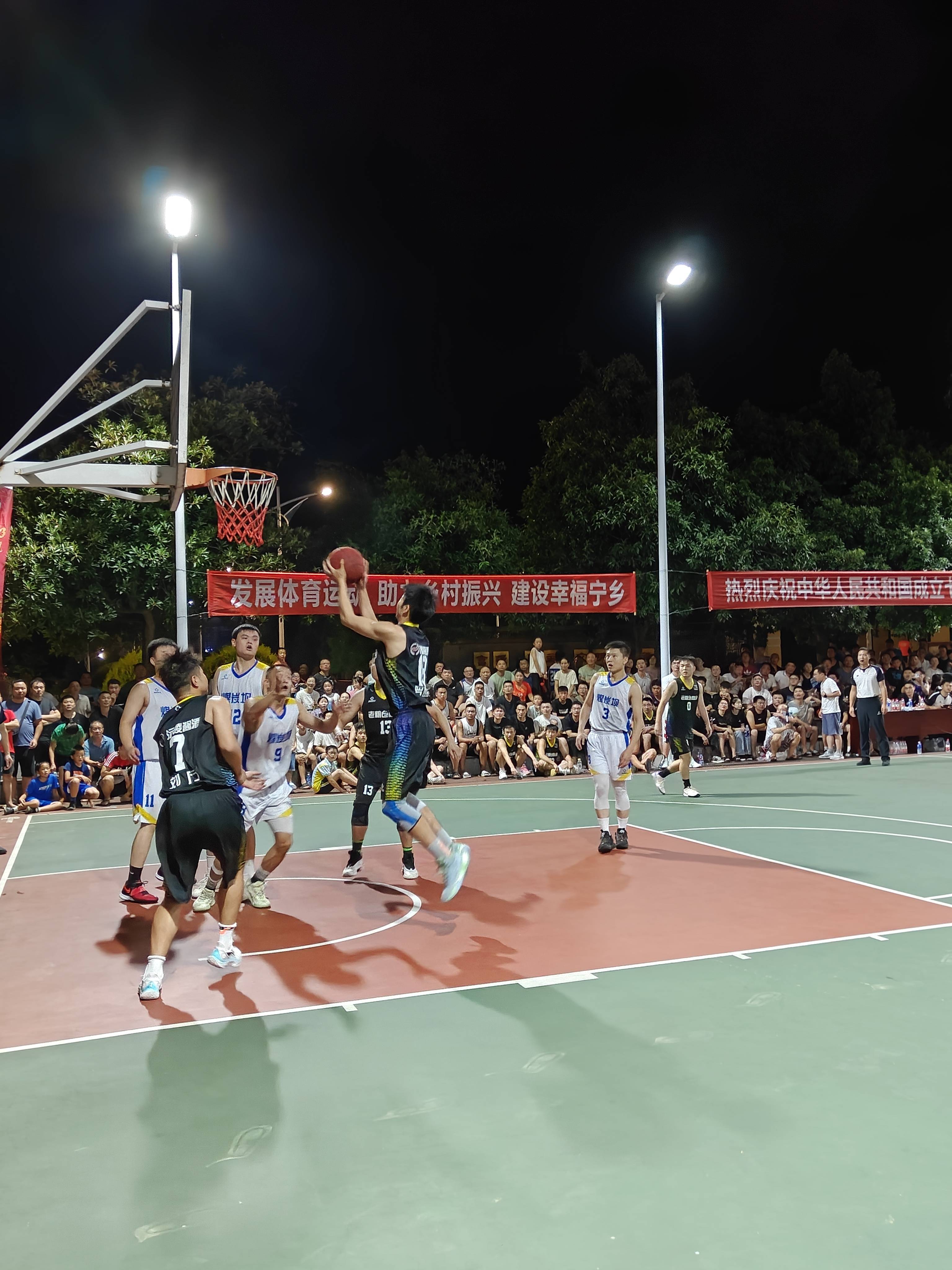 包含米兰体育:篮球公益,捐赠篮球器材真的能改变乡村孩子的命运吗?的词条 包含米兰体育:篮球公益,捐赠篮球器材真的能改变乡村孩子的命运吗?的词条