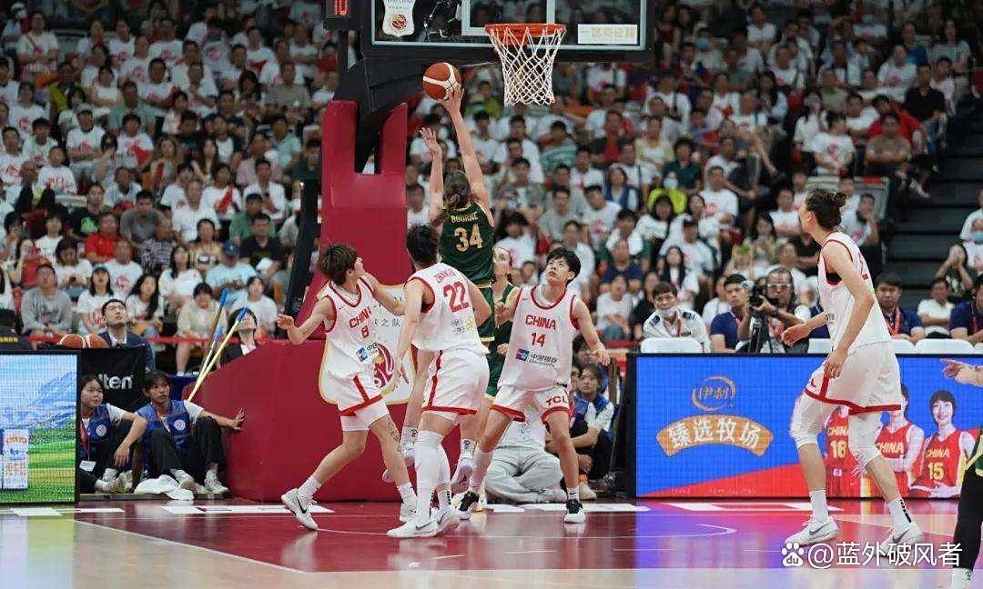 包含米兰体育：篮球解说：激情澎湃，专业解读，传递篮球的魅力，点燃球迷热情的词条