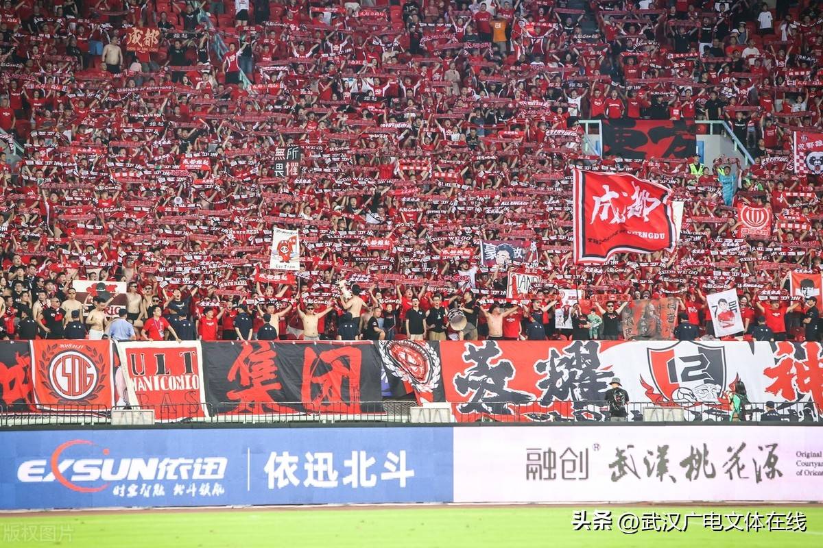 米兰体育:中超联赛新赛季揭幕,球迷热情高涨的简单介绍 米兰体育:中超联赛新赛季揭幕,球迷热情高涨的简单介绍