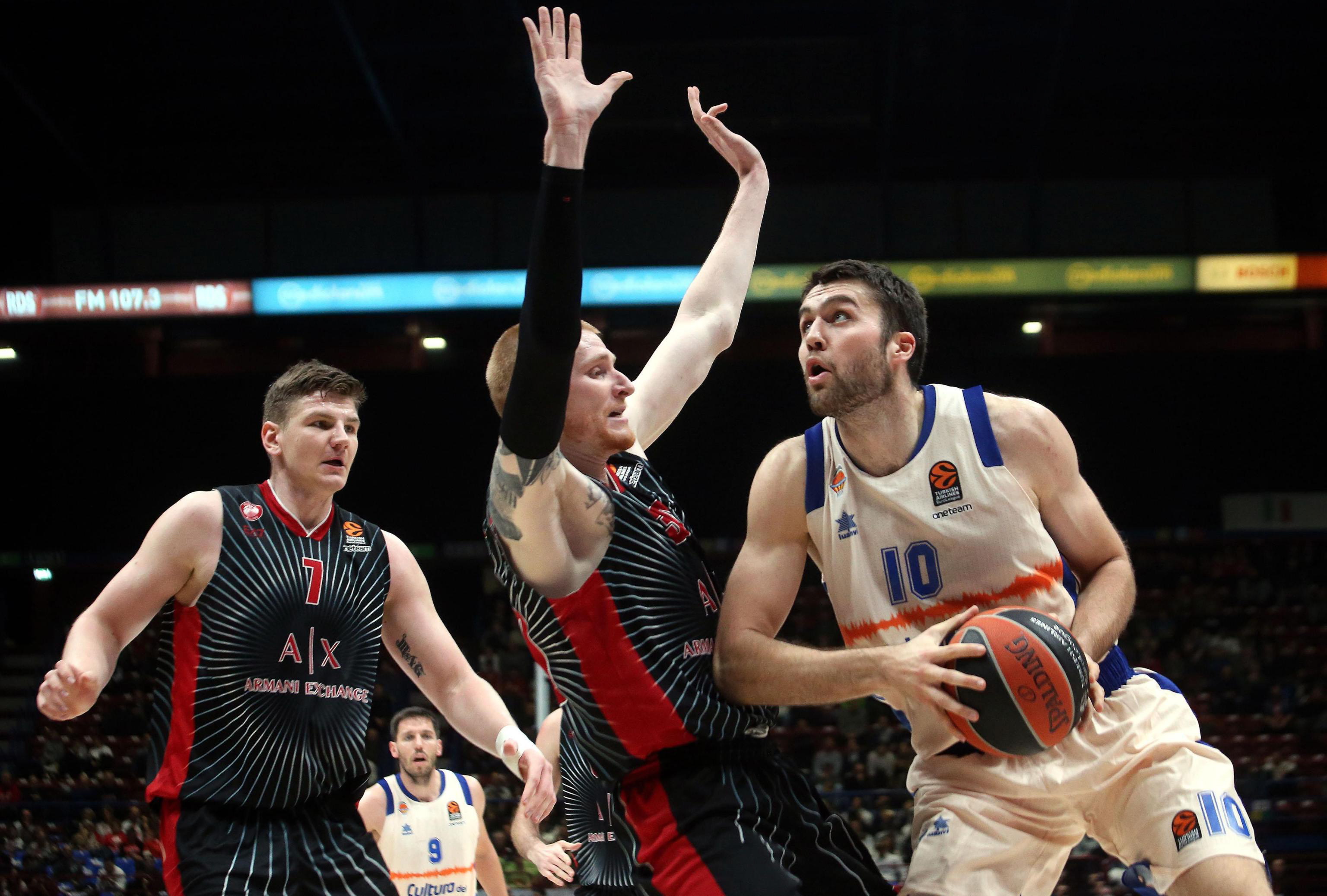 包含米兰体育:篮球主题的诗歌创作:用诗歌表达对篮球的热爱与激情的词条 包含米兰体育:篮球主题的诗歌创作:用诗歌表达对篮球的热爱与激情的词条