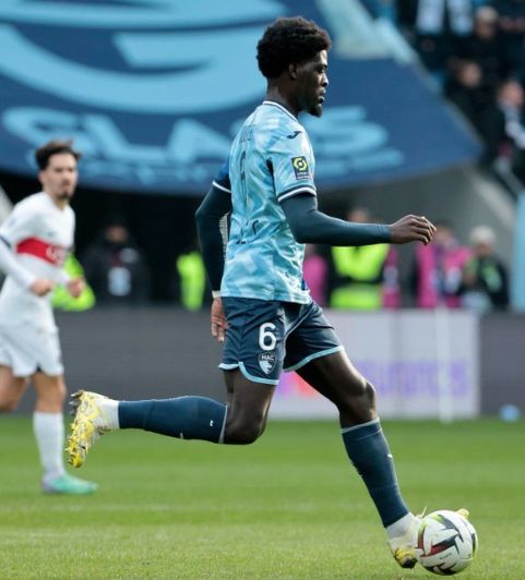 米兰体育:法甲球迷的热情:塑造球队文化的力量的简单介绍 米兰体育:法甲球迷的热情:塑造球队文化的力量的简单介绍