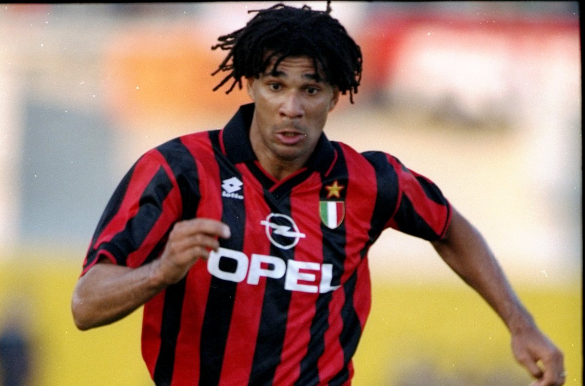 米兰体育：经典瞬间再现：历史上那些无法忘记的比分