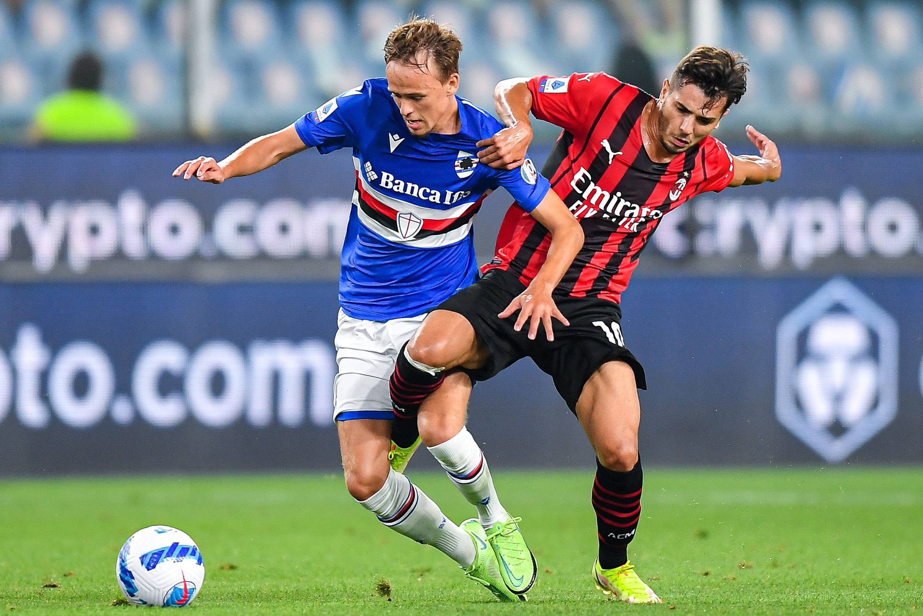 米兰体育:意甲的金靴争夺战：谁能夺冠