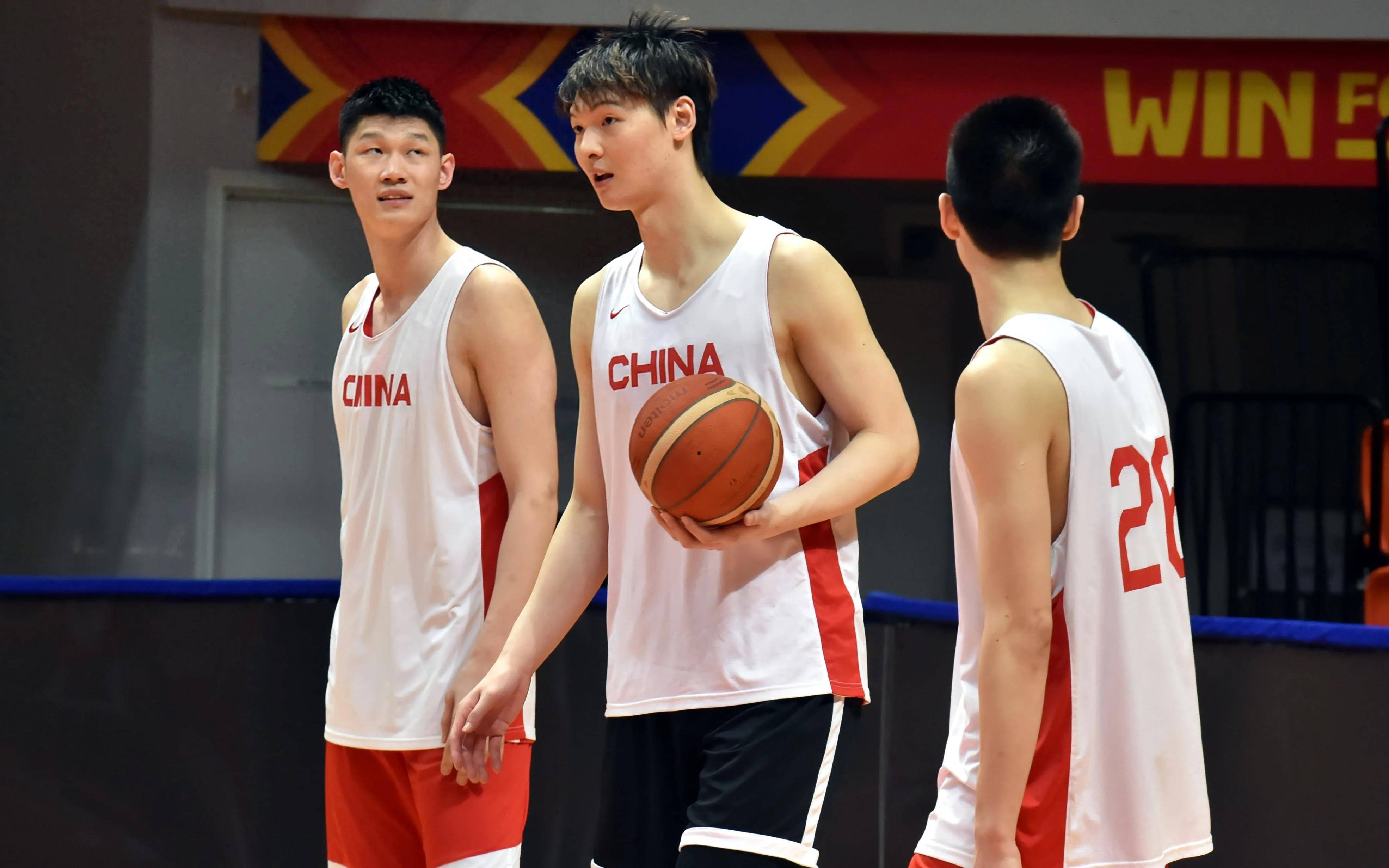 米兰体育:篮球纪录片,真的能客观地展现篮球运动员的真实生活吗?的简单介绍 米兰体育:篮球纪录片,真的能客观地展现篮球运动员的真实生活吗?的简单介绍