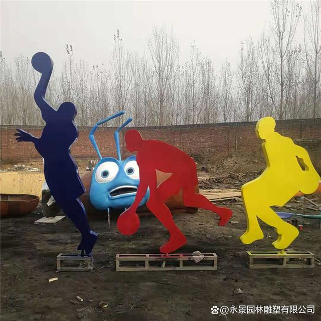 关于米兰体育：篮球主题的雕塑作品：用雕塑的形式展现篮球的力量与美感的信息
