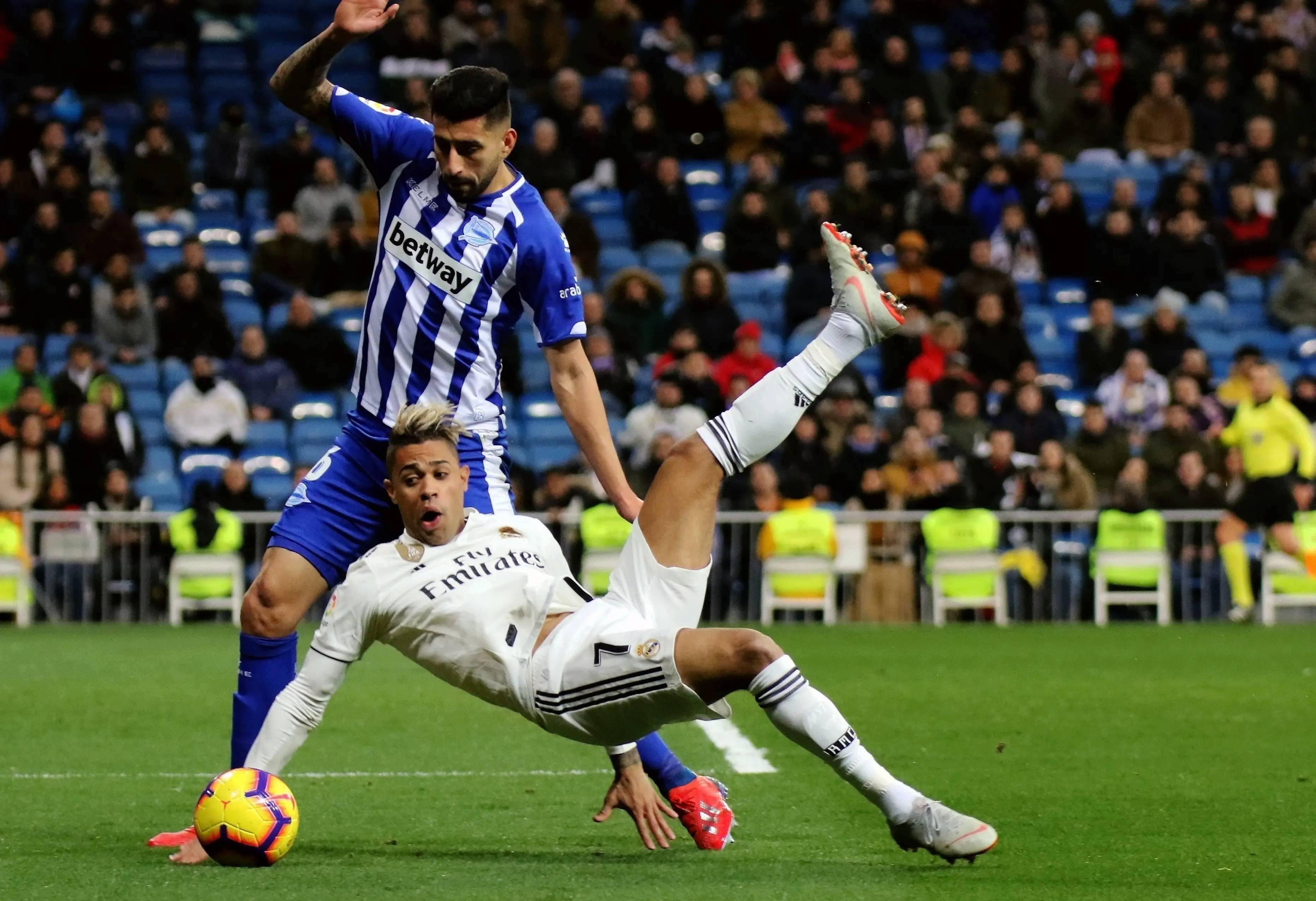 关于米兰体育:西甲奥萨苏纳的防守反击战术解析的信息 关于米兰体育:西甲奥萨苏纳的防守反击战术解析的信息