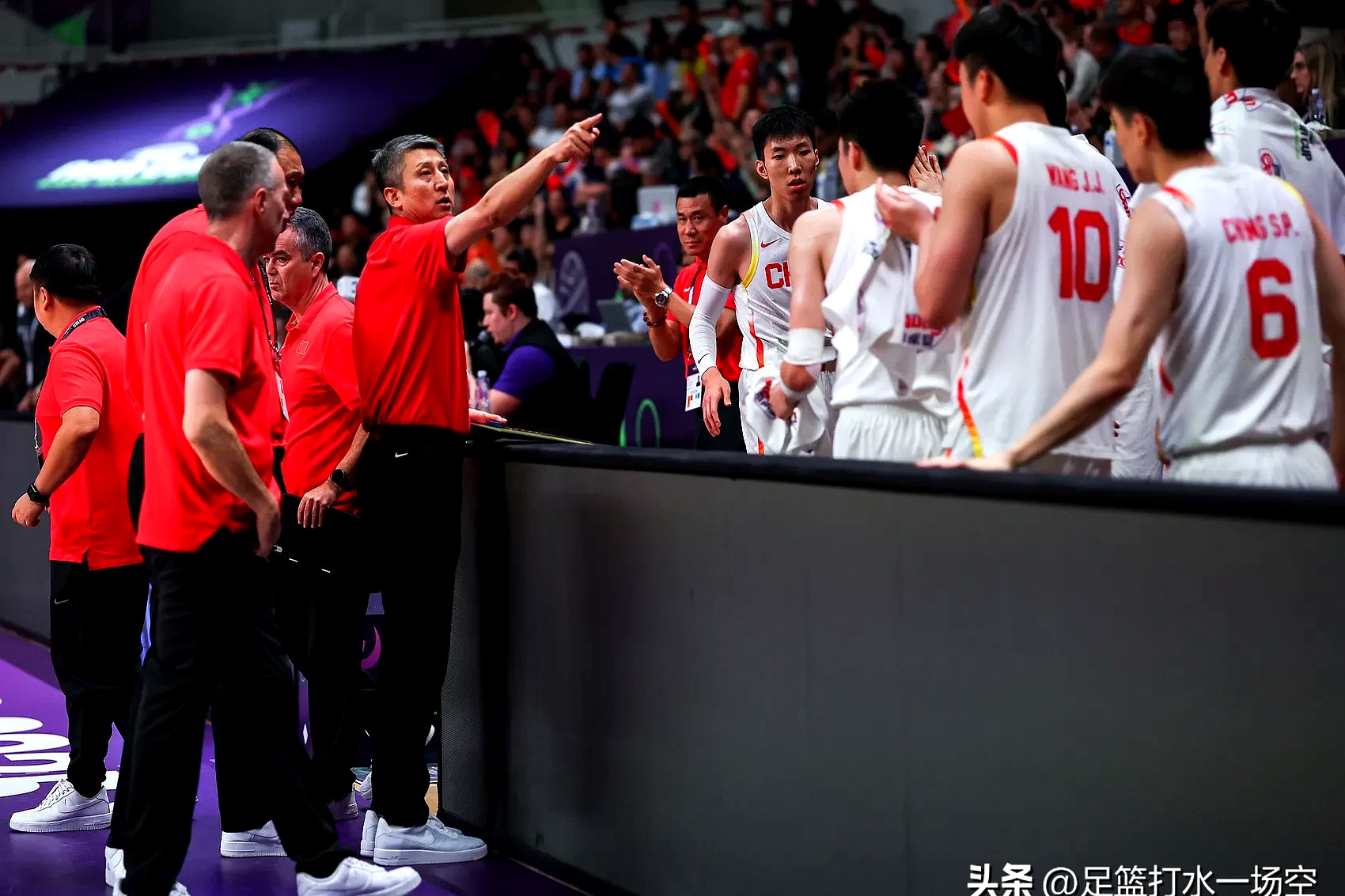 米兰体育：中国男篮：归化球员，能否提升中国男篮的整体实力？的简单介绍