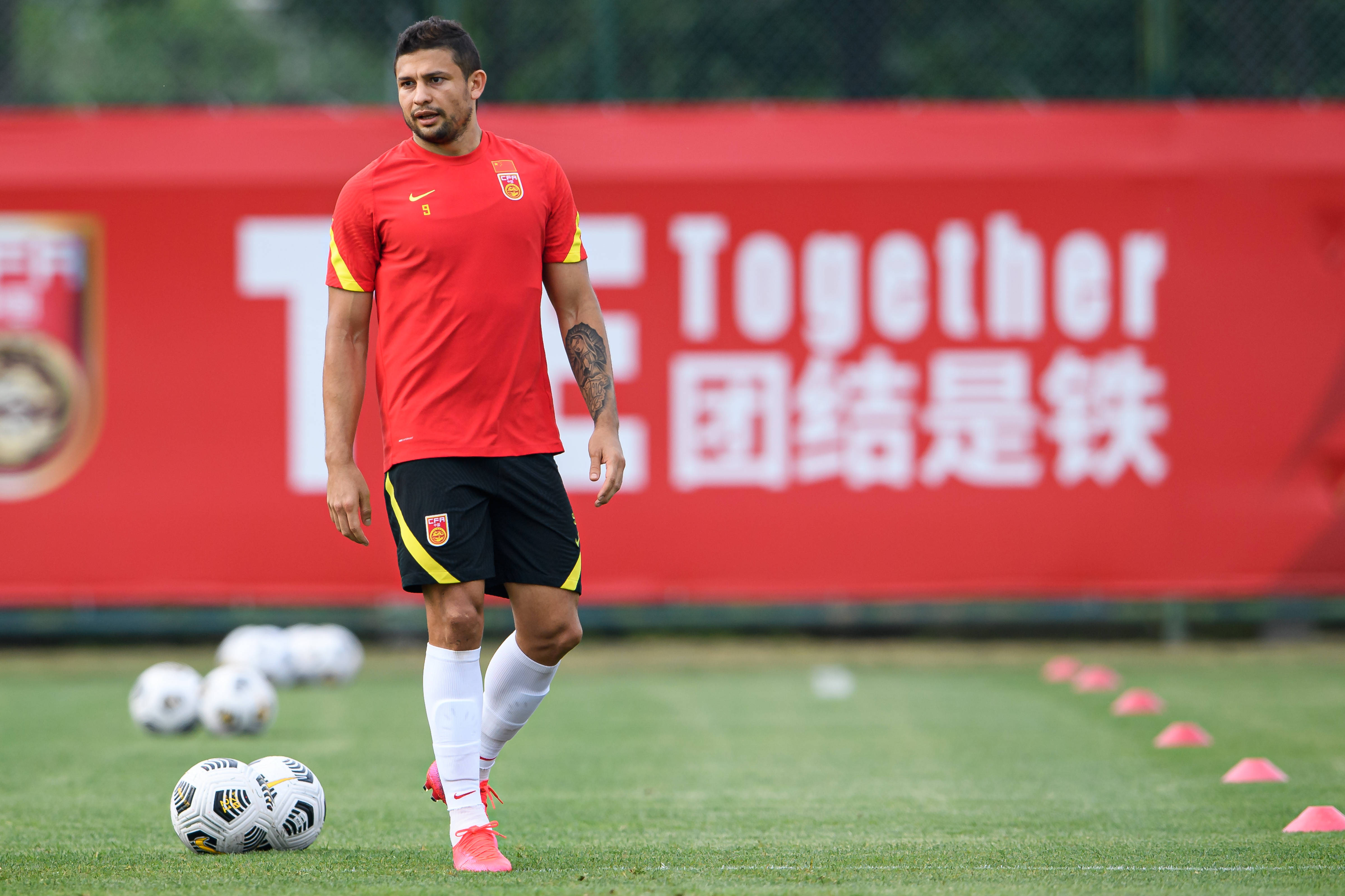 关于米兰体育:归化球员艾克森:表达对中国足球的热爱,希望继续为国效力的信息 关于米兰体育:归化球员艾克森:表达对中国足球的热爱,希望继续为国效力的信息